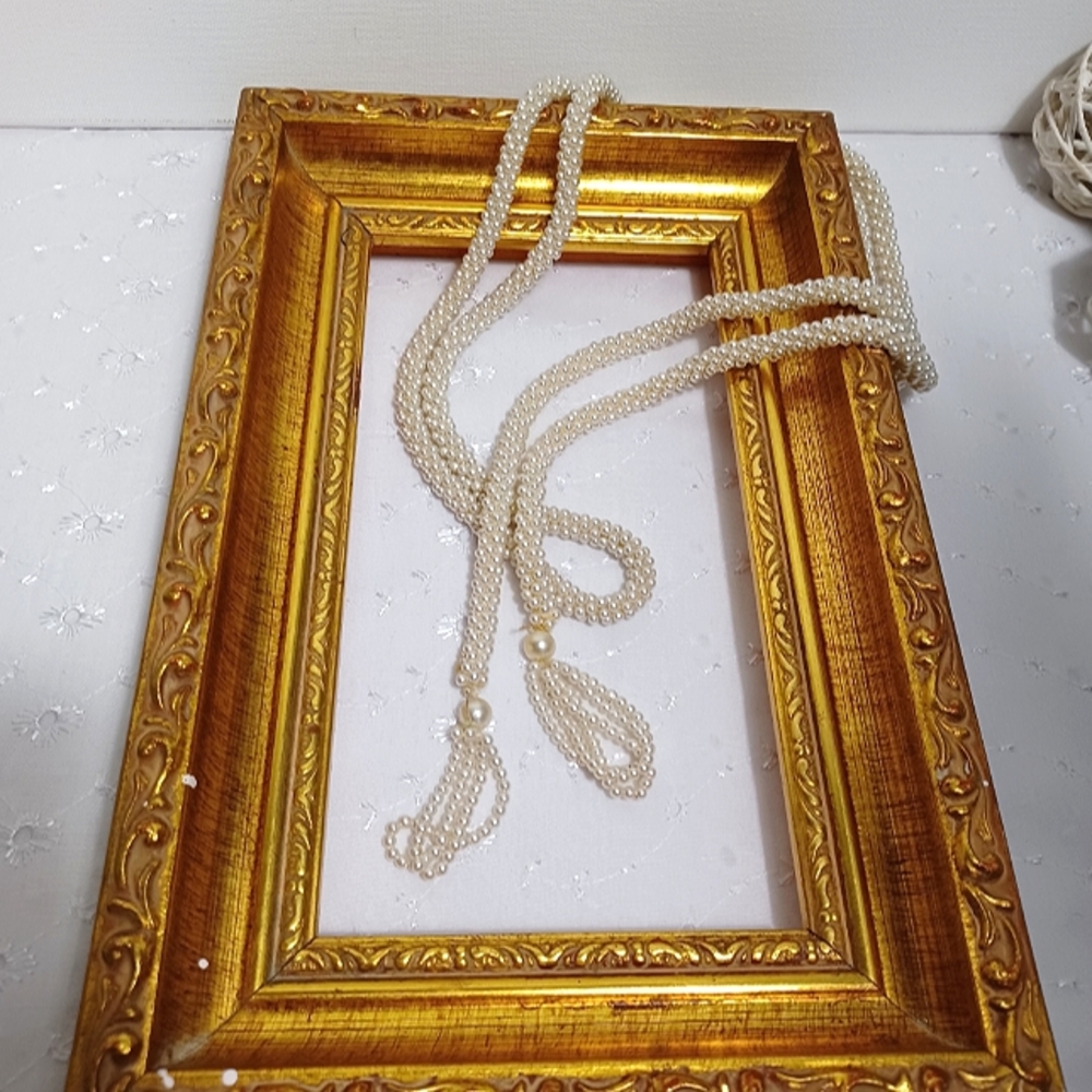 Vintage faux pearl lariat strand